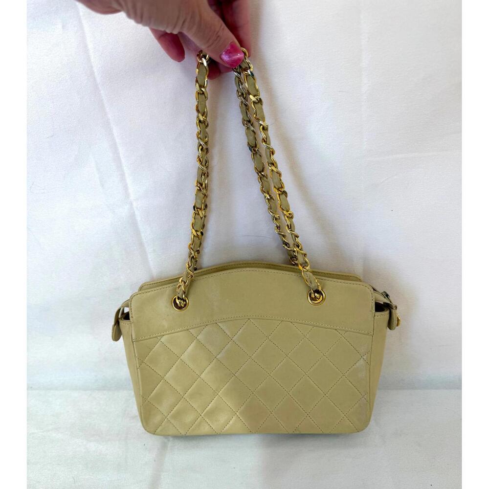 ❌❌SOLD❌❌ CHANEL QUILTED LAMBSKIN BAG WITH COA